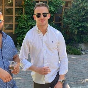 Meet your Posher, Aaron